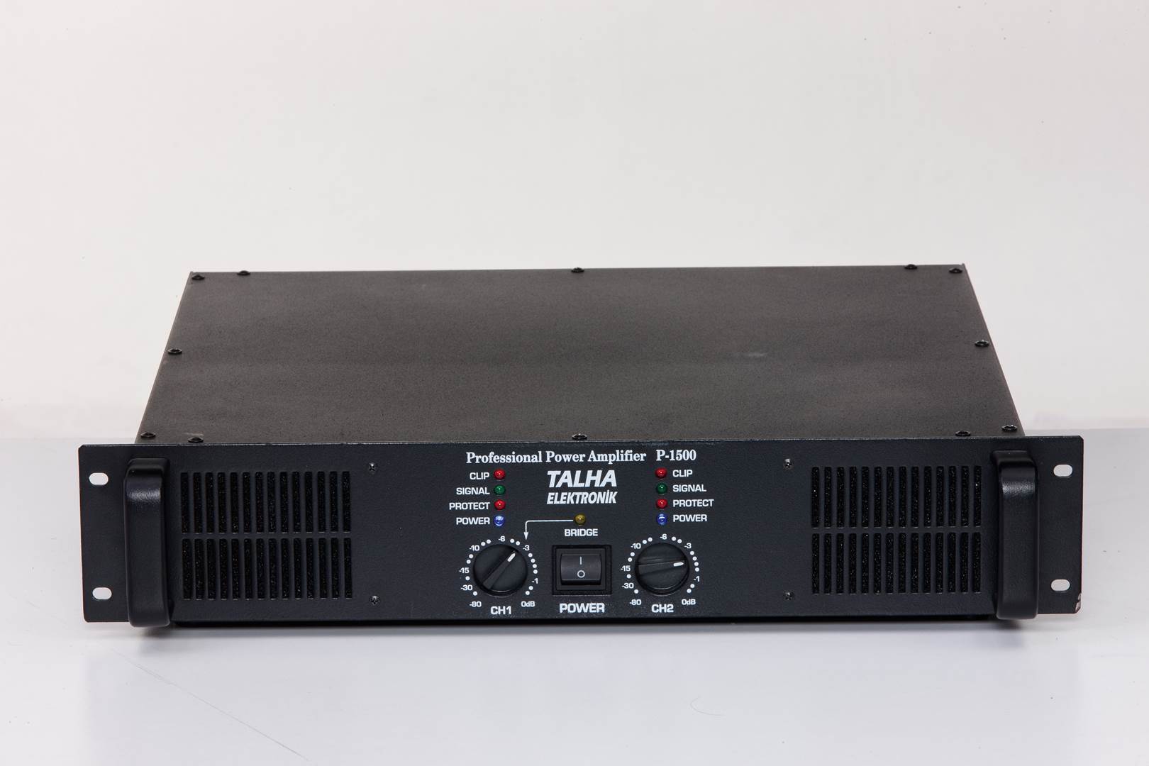 Power Amplifikatör P1200	