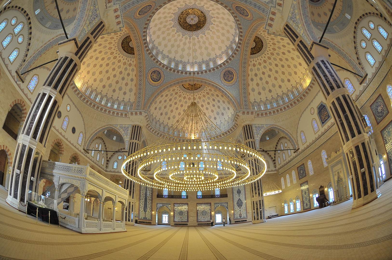 Abdülhamithan Cami