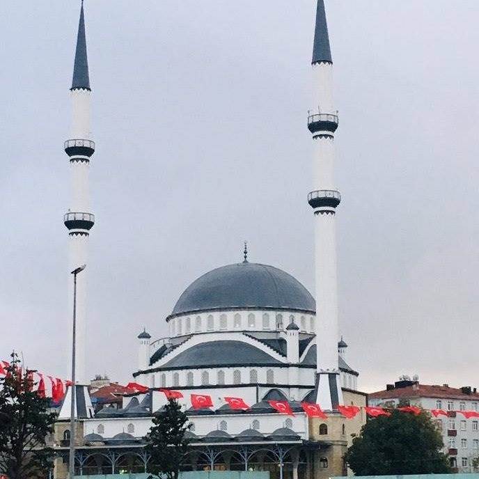 Bağcılar Merkez Cami