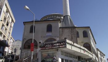 Gür Pınar Merkez Cami