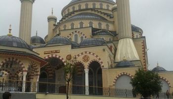 Yeşil Cami